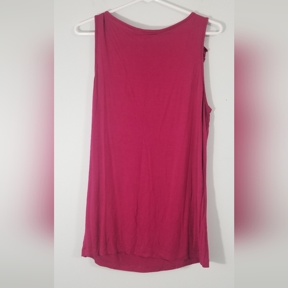 Design History Sleeveless Floral Top. Size Large. 95% Viscose 5% Spandex. EUC. - Picture 5 of 5